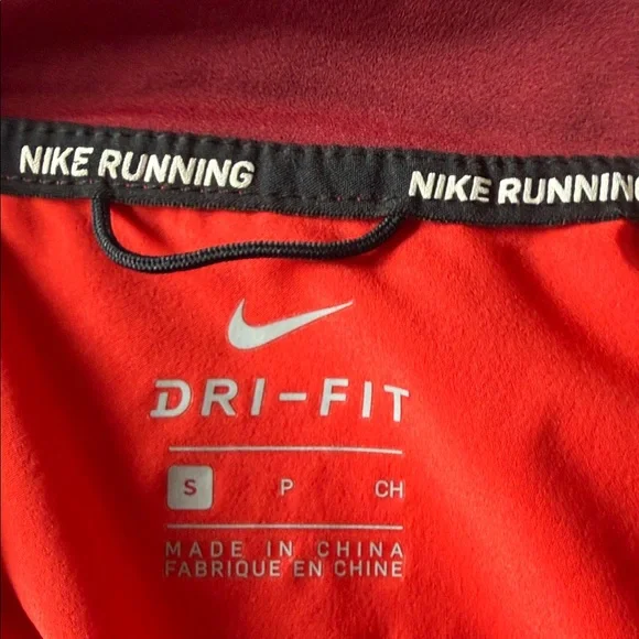Nike Stadium Running Red Jacket Women sz S - Picture 9 of 10